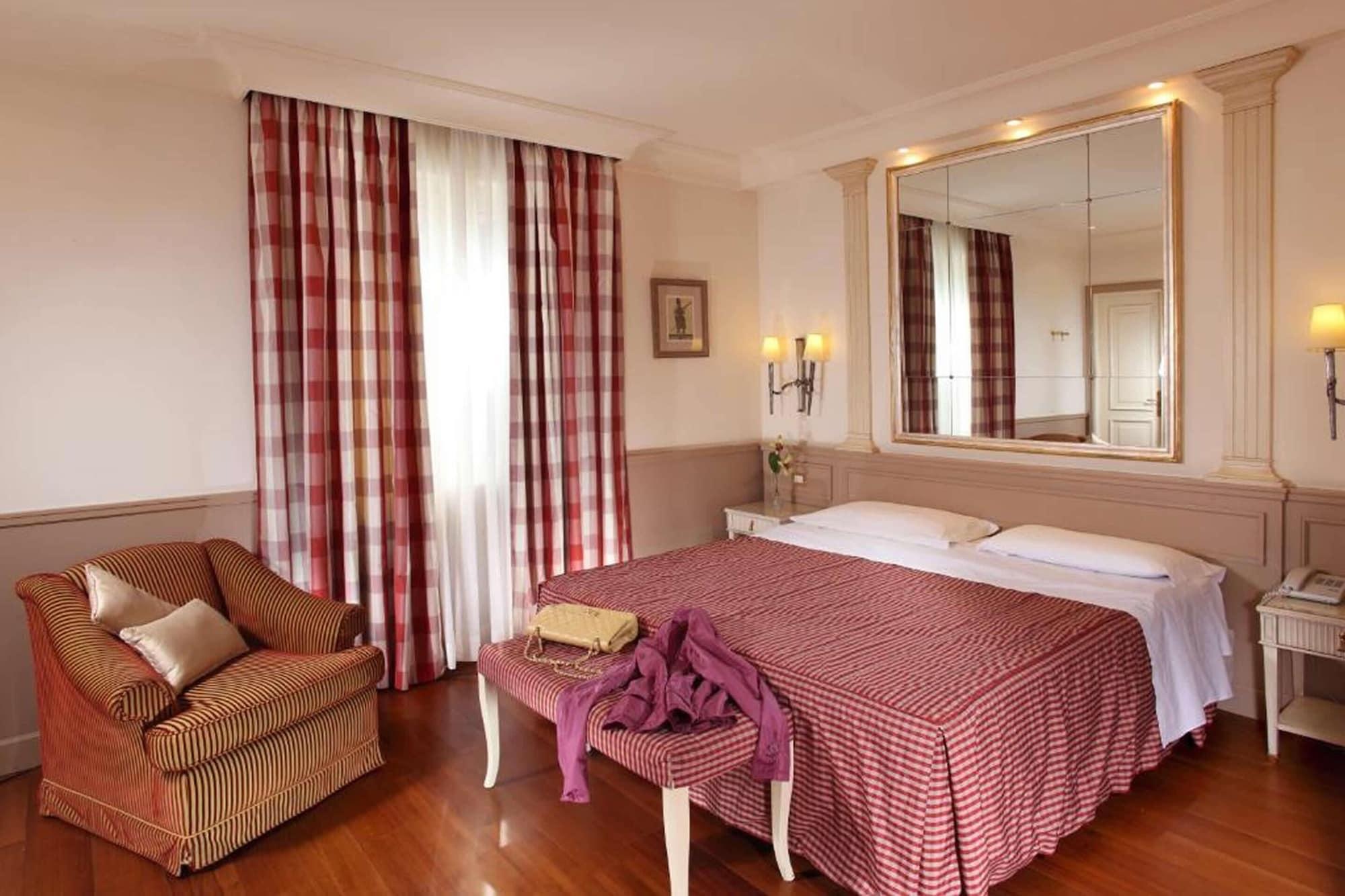 Glori Hotel 4*