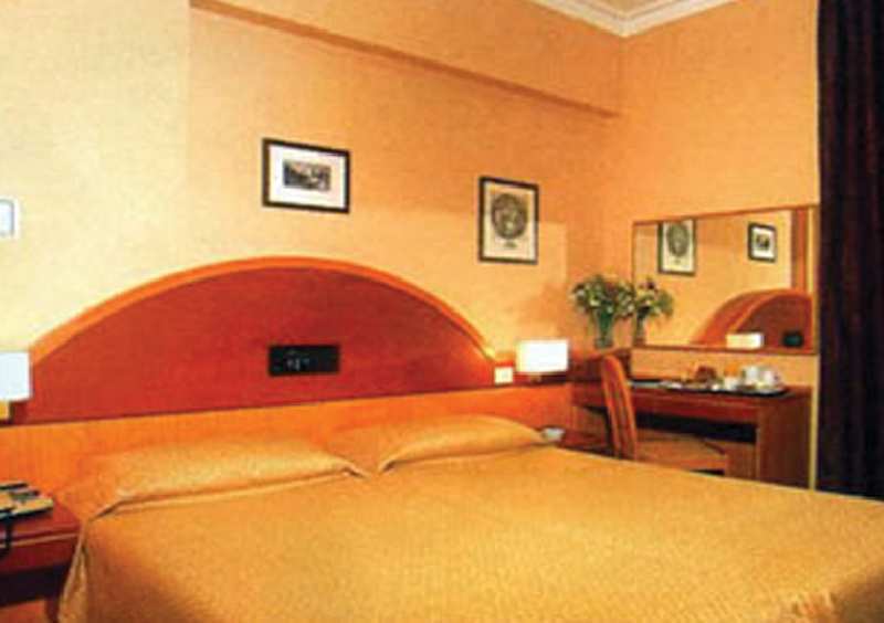 Glori Hotel