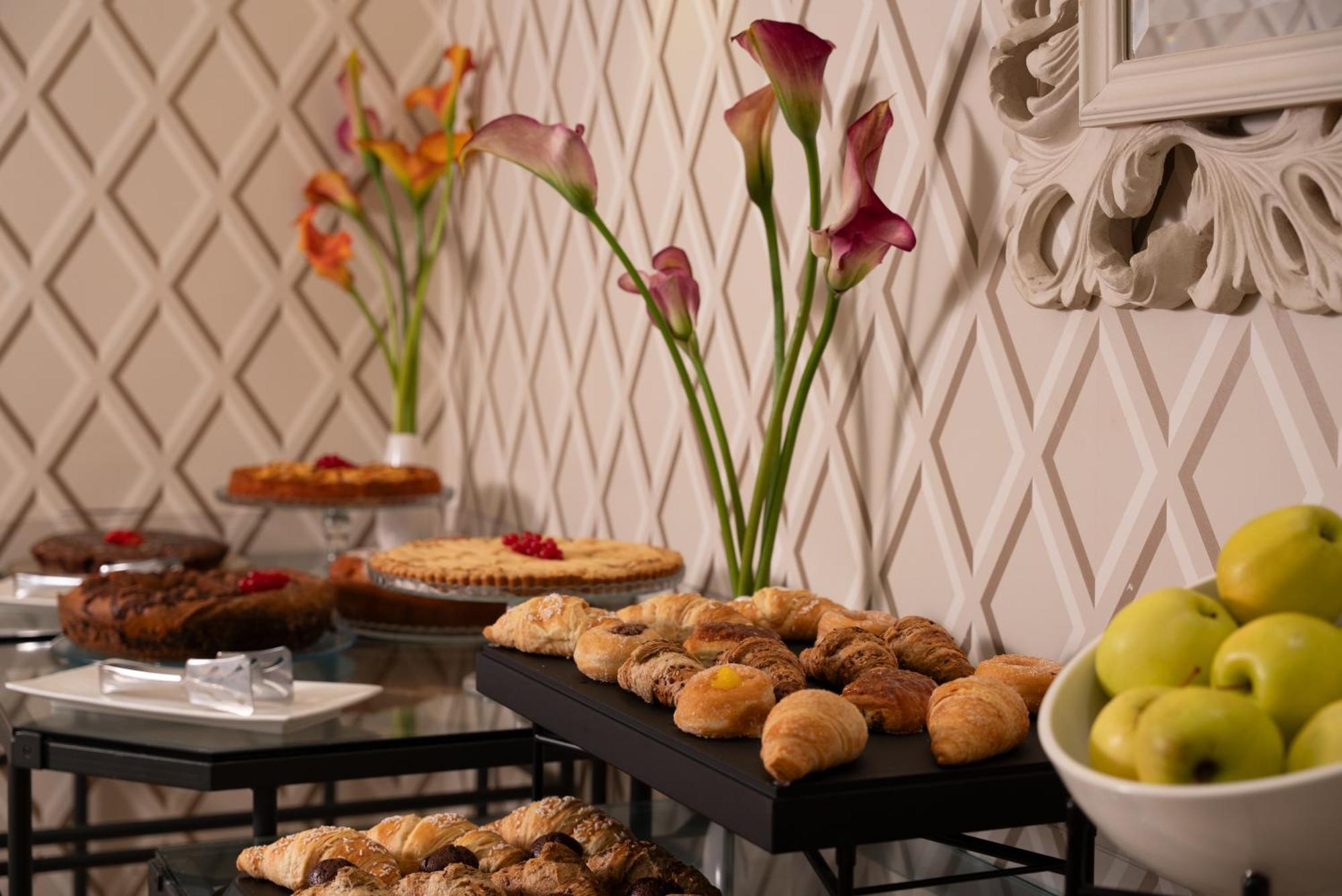 Glori Hotel