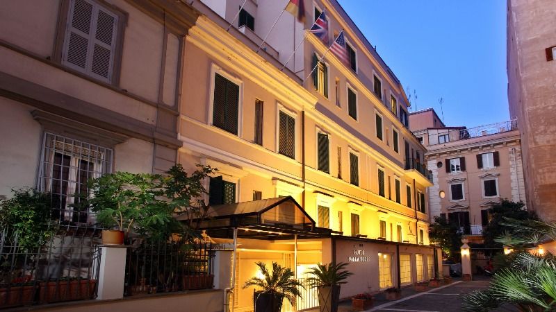 Glori Hotel 4*