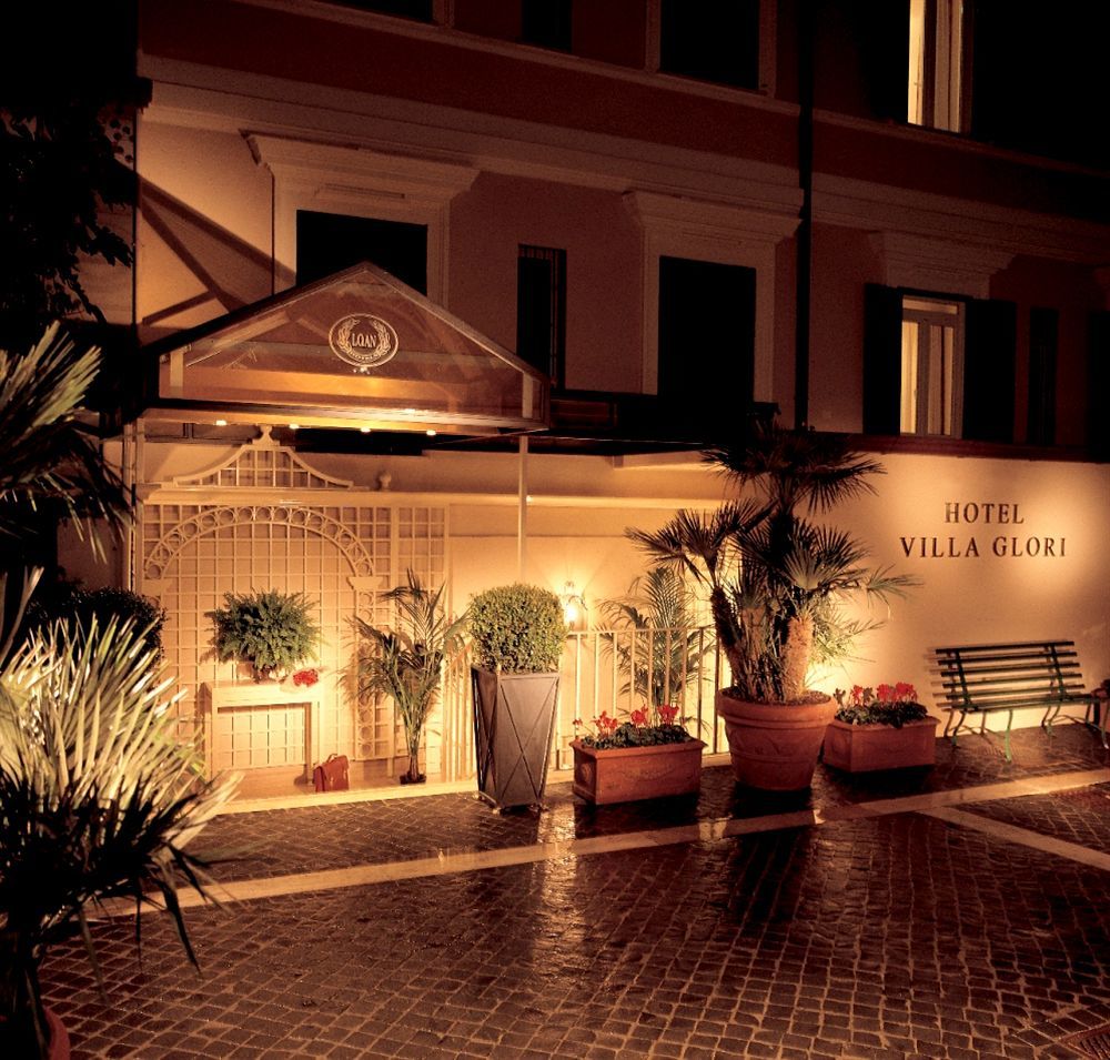Glori Hotel 4*